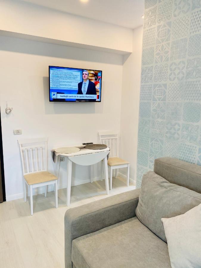 Beach Vibe Apartments Central Mamaia Luaran gambar