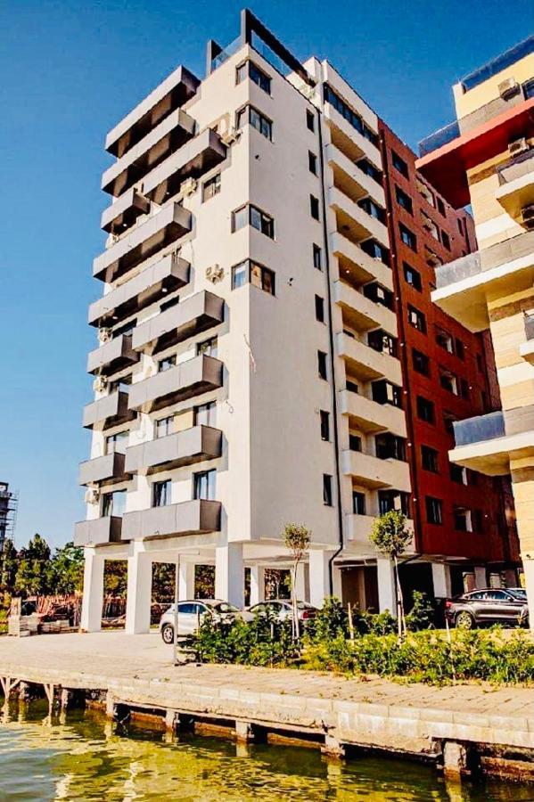 Beach Vibe Apartments Central Mamaia Luaran gambar